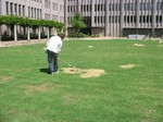 s12帝塚山マーカー復旧作業100830 012.jpg