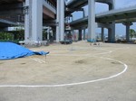 s4神戸震災復興記念公園ポット苗資材搬入０９０５０２ 004.jpg