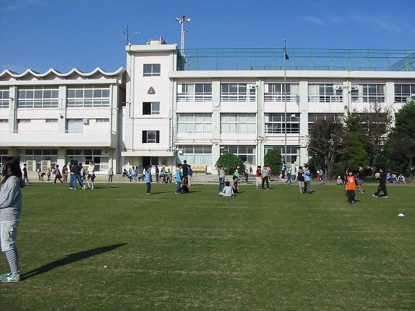 芝生スピリットblog 東京出張 練馬区立中村小学校