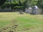 s8港島幼稚園OS刈り込み作業101012 008.jpg